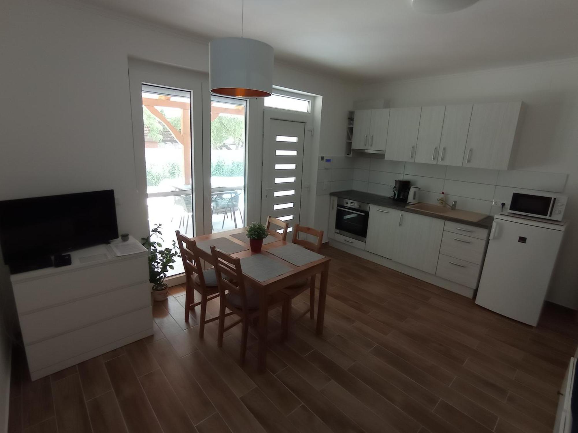 Relax Apartment Fonyod ภายนอก รูปภาพ